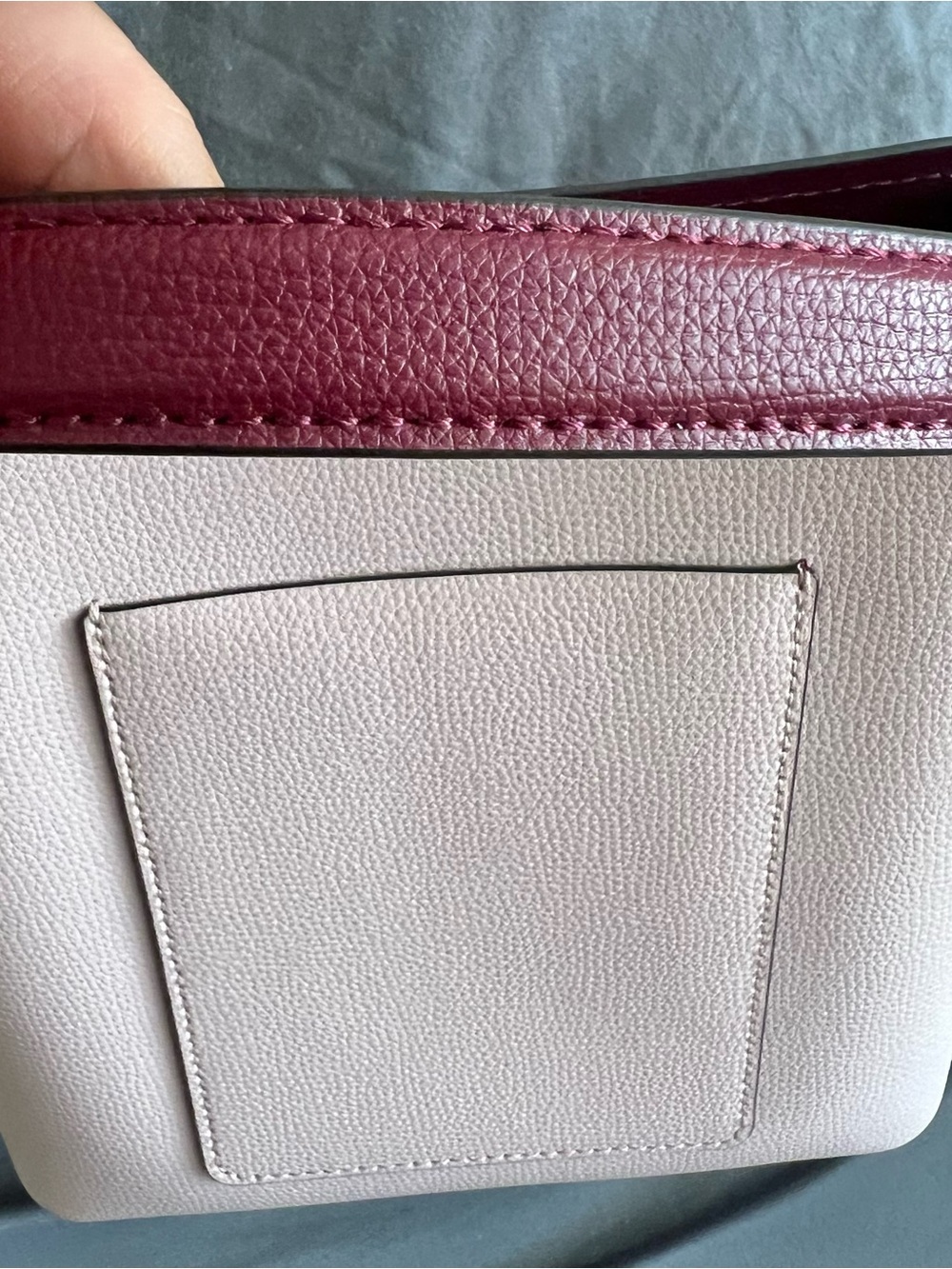 Kate Spade small Darcy bucket crossbody bag w/ matching wallet in light pink - Picture 4 of 14